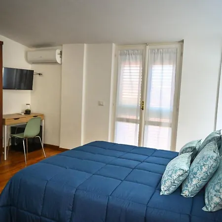 Mareluna Bed & Breakfast 3*